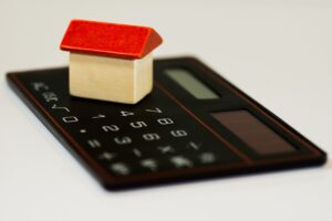 Calculating the price of the house